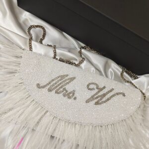 Anamta Feather